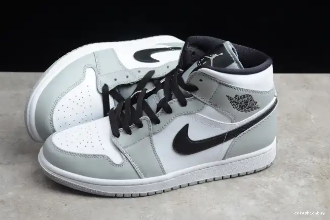 554724-092 Mid Light Smoke 1 AIR Jordan Grey 0525